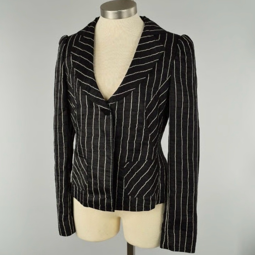 Armani Collezioni Black and White Tailored Striped Blazer with Single  Button, 8